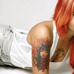 Ce să mâncați și să beți pentru a avea grijă de tatuaj